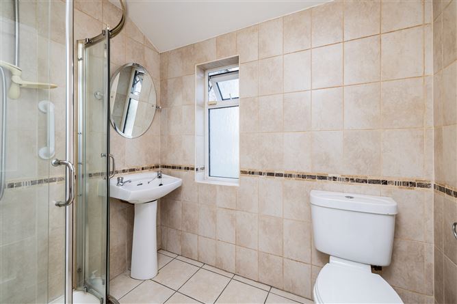 https://photos-a.propertyimages.ie/media/9/8/8/4907889/ff798114-3ade-4020-a0ac-3a39747b76a4_l.jpg