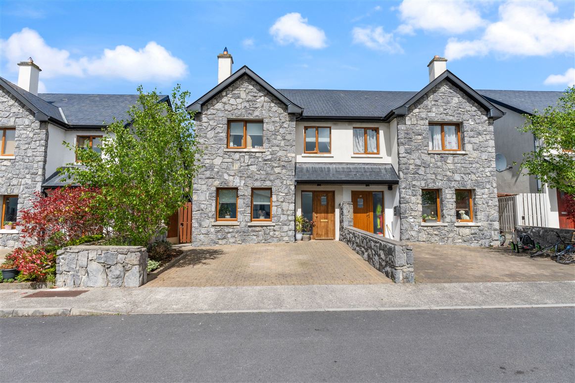19 Ballymore Lane, Craughwell, Galway