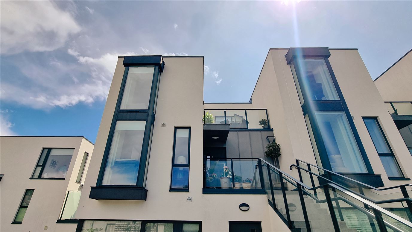 8 Westminster Wood, Foxrock, Dublin 18