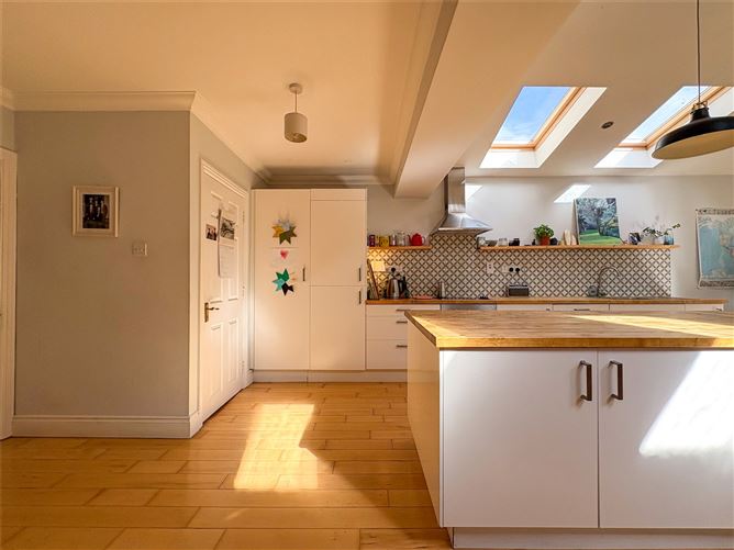 43 Cluain Dara, Western Distributor Road, Knocknacarra, Galway