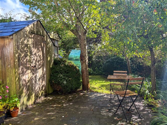 43 Cluain Dara, Western Distributor Road, Knocknacarra, Galway