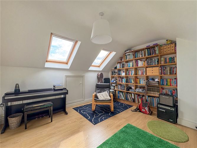 43 Cluain Dara, Western Distributor Road, Knocknacarra, Galway