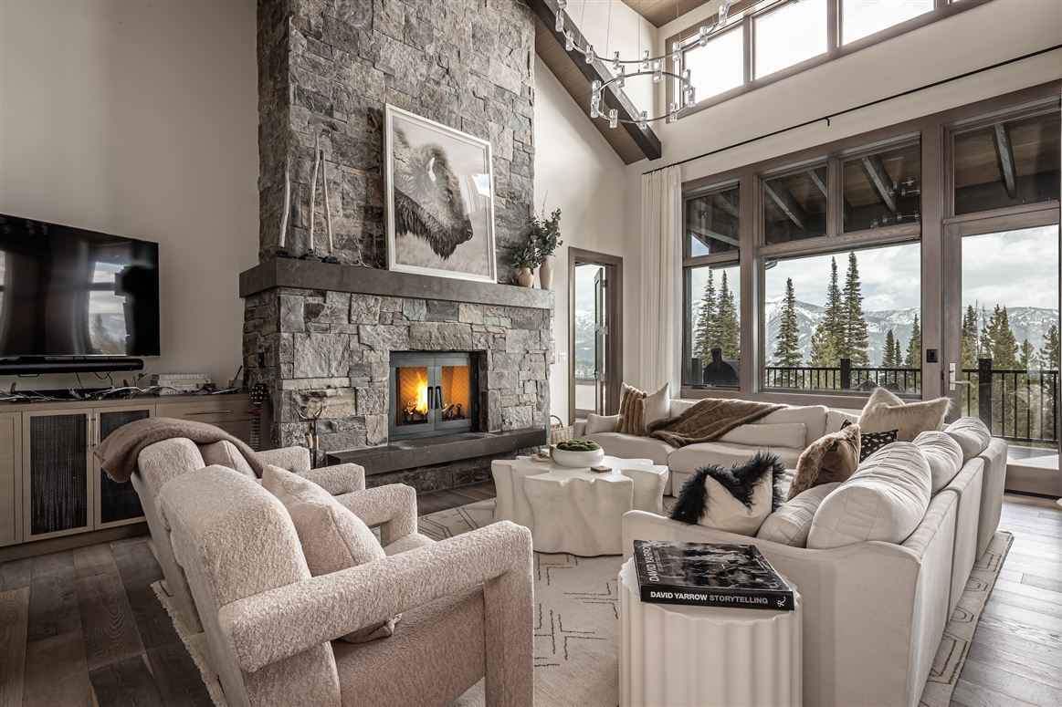 Peaks & Ember,Big Sky,Montana,USA