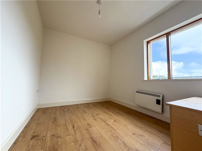 33 Crescent Court, Father Griffin Road, Galway City Centre, Galway