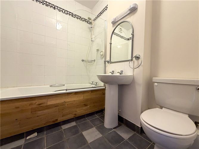 Photo 6 of 15 — 33 Crescent Court, Father Griffin Road, Galway City Centre, Galway