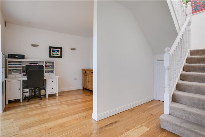 3 Flann O'Brien Mews, Avoca Road, Blackrock, Co. Dublin