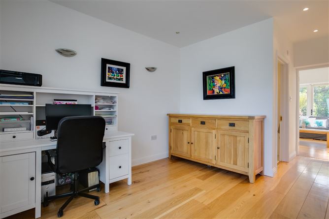 3 Flann O'Brien Mews, Avoca Road, Blackrock, Co. Dublin