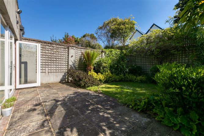 3 Flann O'Brien Mews, Avoca Road, Blackrock, Co. Dublin