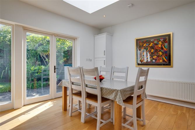 3 Flann O'Brien Mews, Avoca Road, Blackrock, Co. Dublin