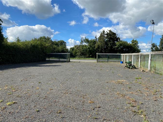 Machinery Garage & Workshop, Stephenstown North, Two Mile House, Naas, Kildare