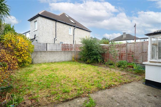 15 Trimleston Drive, Booterstown, Co. Dublin