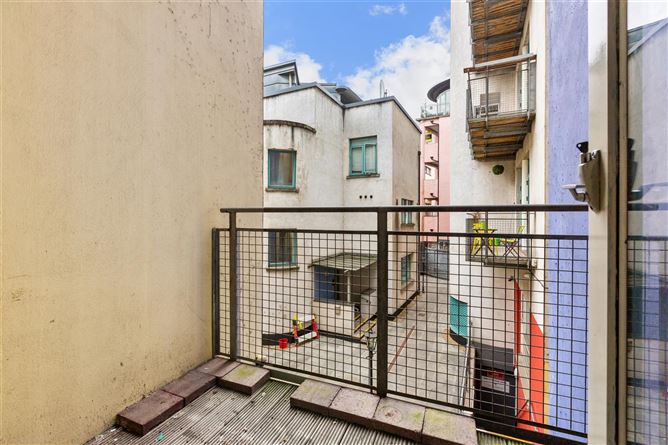 Apt B1, Isoldes Tower, Exchange Street Lower, Dublin 8