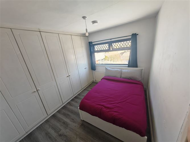Ratoath Estate, Cabra,   Dublin 7, D07 R2C5