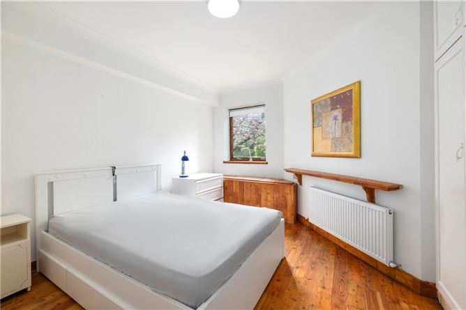 Photo 6 of 9 — 52 Burleigh Court, Burlington Road, Dublin 4