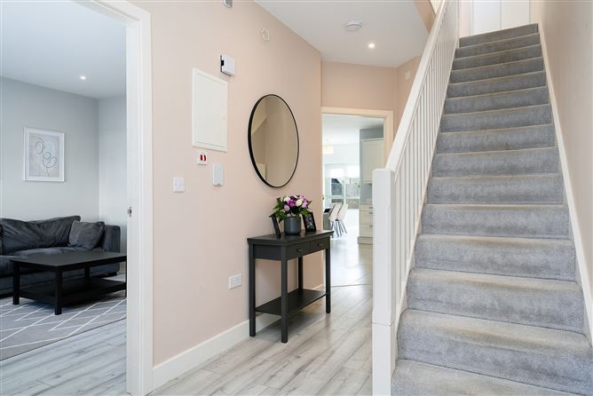 8 Newtown Avenue, Kill, Co. Kildare