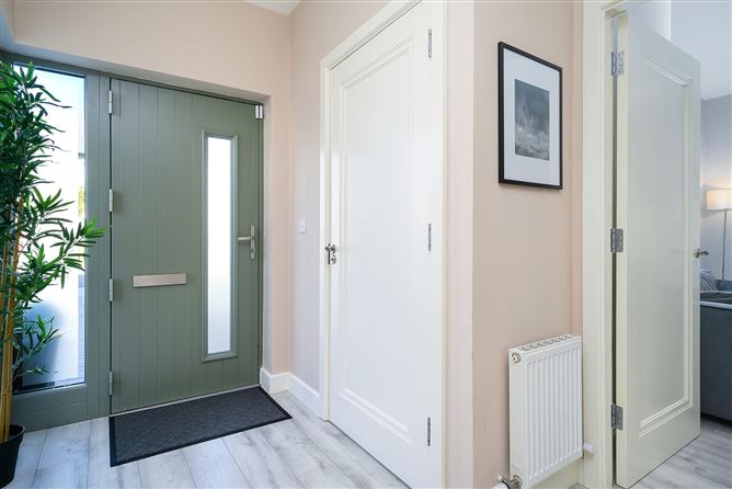 8 Newtown Avenue, Kill, Co. Kildare