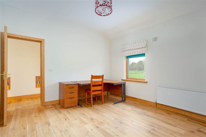 Bungalow At Anneville, Clonard, Meath, Meath