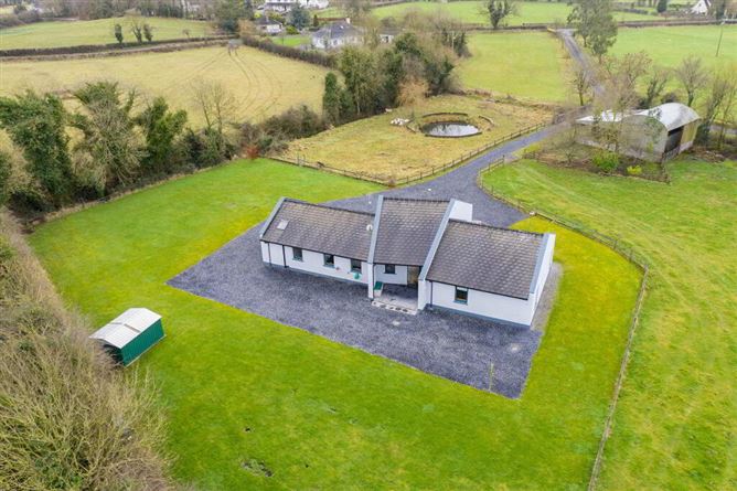 Bungalow At Anneville, Clonard, Meath, Meath