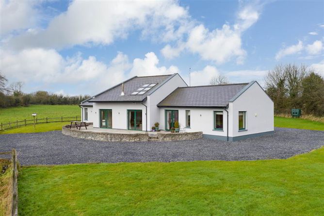 Bungalow At Anneville, Clonard, Meath, Meath