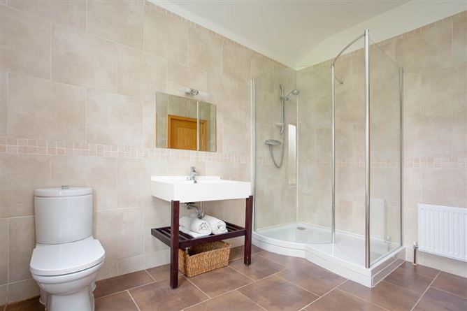 Bungalow At Anneville, Clonard, Meath, Meath