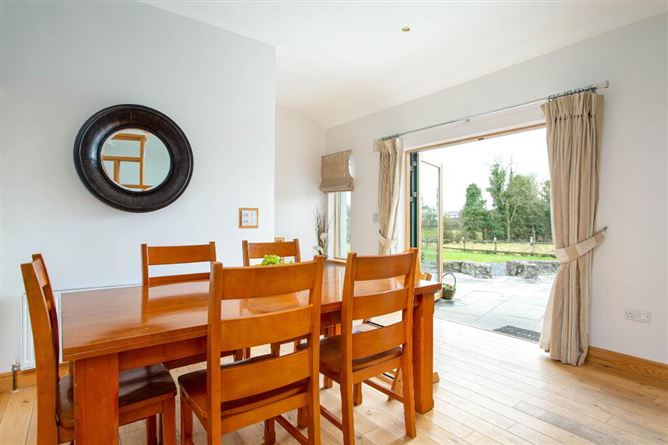 Bungalow At Anneville, Clonard, Meath, Meath