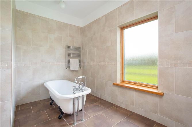 Bungalow At Anneville, Clonard, Meath, Meath