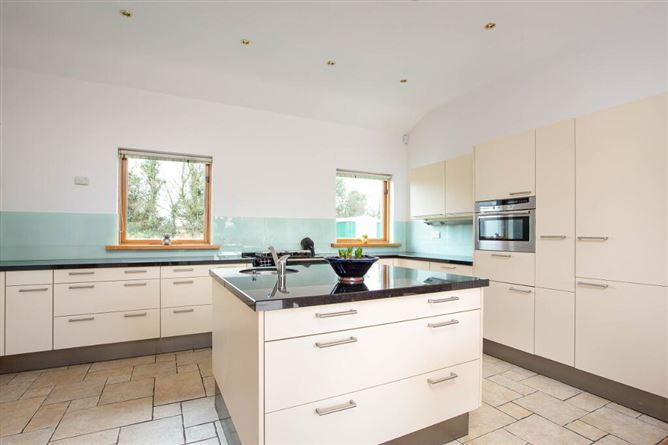Bungalow At Anneville, Clonard, Meath, Meath