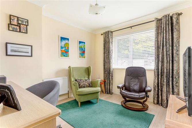 Willo's B&b, 6 Fair View, Leixlip Road, Lucan, Dublin