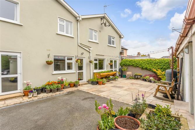 Willo's B&b, 6 Fair View, Leixlip Road, Lucan, Dublin