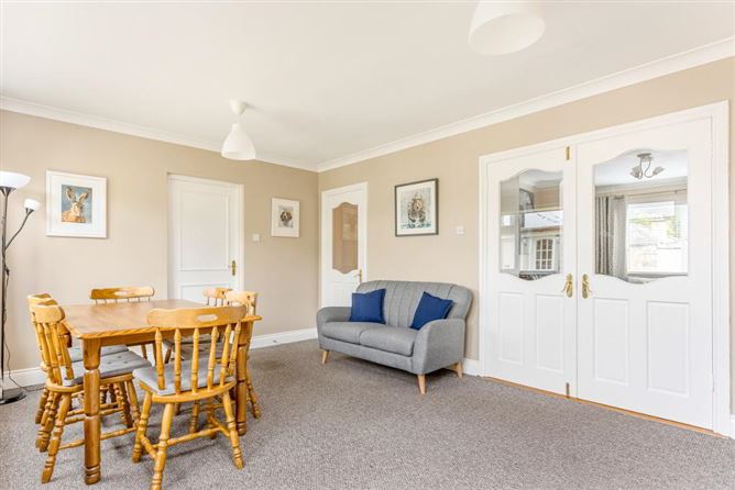 Willo's B&b, 6 Fair View, Leixlip Road, Lucan, Dublin