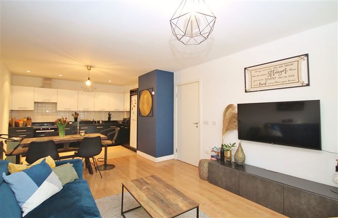 13 Virginia Hall, Tallaght, Dublin 24