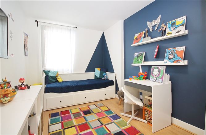 13 Virginia Hall, Tallaght, Dublin 24
