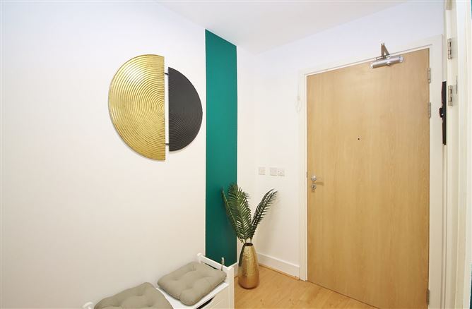 13 Virginia Hall, Tallaght, Dublin 24
