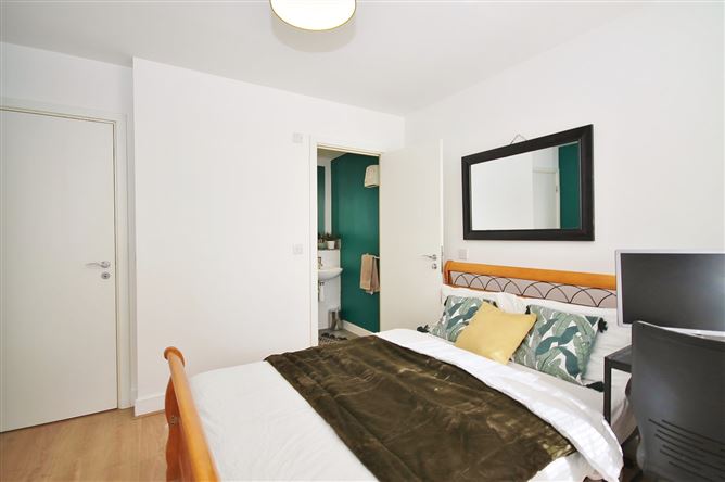 13 Virginia Hall, Tallaght, Dublin 24