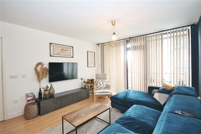 13 Virginia Hall, Tallaght, Dublin 24