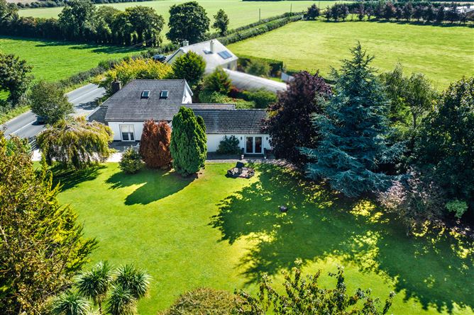 Willow Cottage, Hallahoise, Castledermot, Co. Kildare