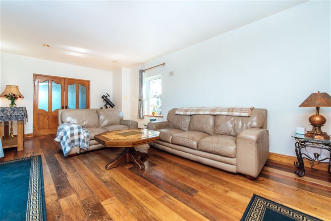 Willow Cottage, Hallahoise, Castledermot, Co. Kildare