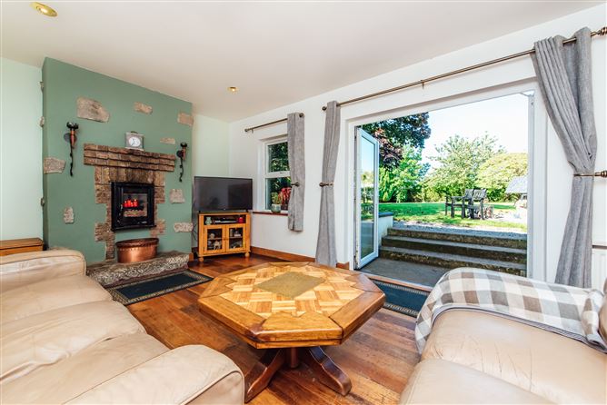 Willow Cottage, Hallahoise, Castledermot, Co. Kildare