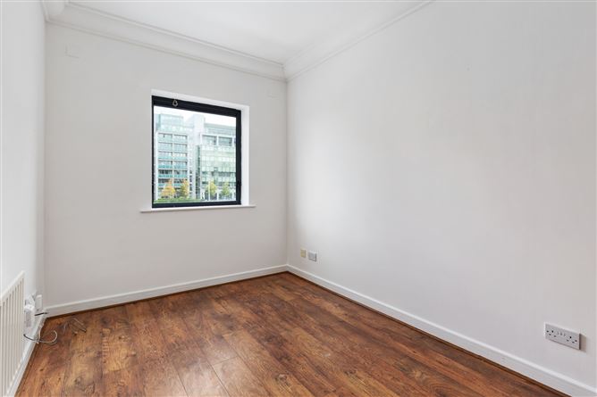 122 Scarriff House, Custom House Square, IFSC, Dublin 1