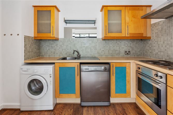 122 Scarriff House, Custom House Square, IFSC, Dublin 1