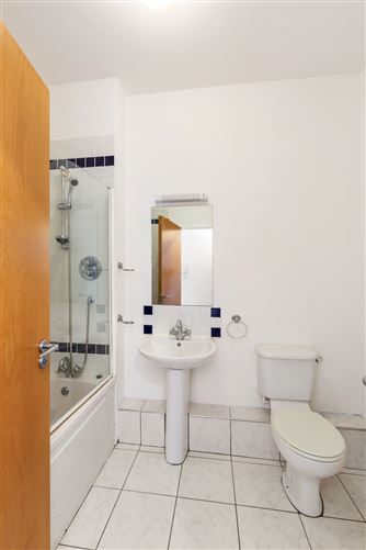 122 Scarriff House, Custom House Square, IFSC, Dublin 1