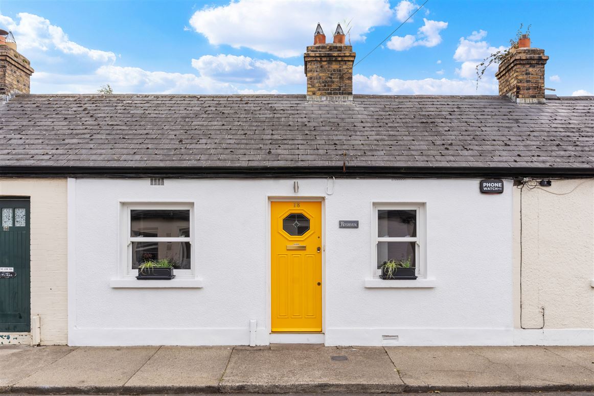18 Sarsfield Street, Sallynoggin, Co. Dublin