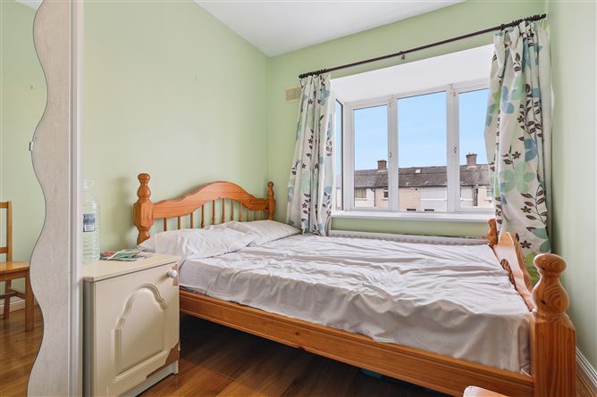 Photo 7 of 19 — 38 The Paddocks, Hybreasal, South Circular Road, Dublin 8