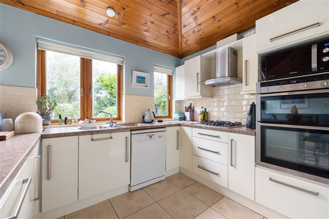 16 Woodfield, Scholarstown Road, Rathfarnham, Dublin 16