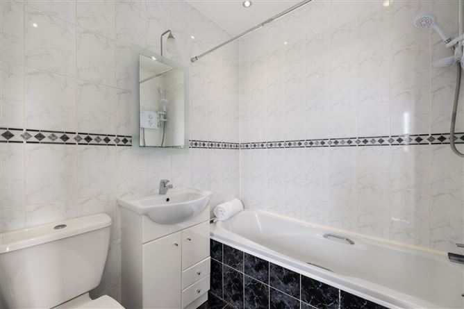 16 Woodfield, Scholarstown Road, Rathfarnham, Dublin 16