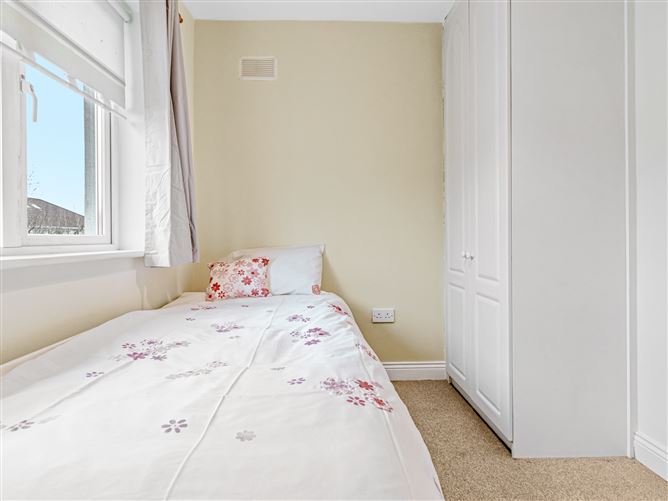 28 The Avenue, Liffey Hall, Newbridge, Kildare