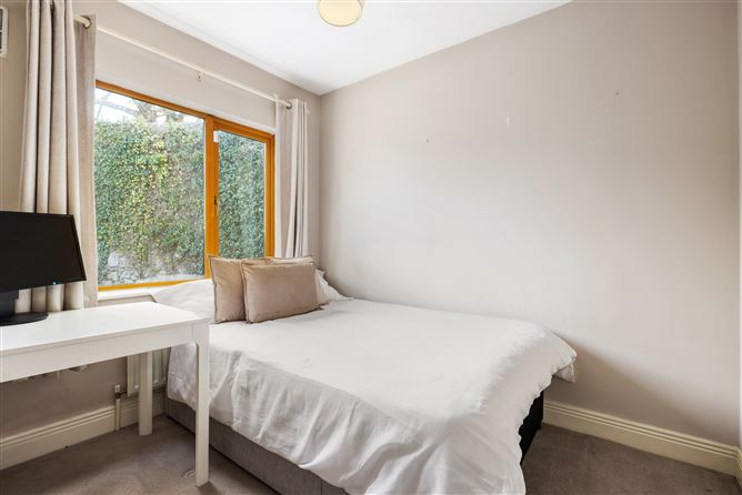 10b Sycamore Close, The Park, Cabinteely, Dublin 18