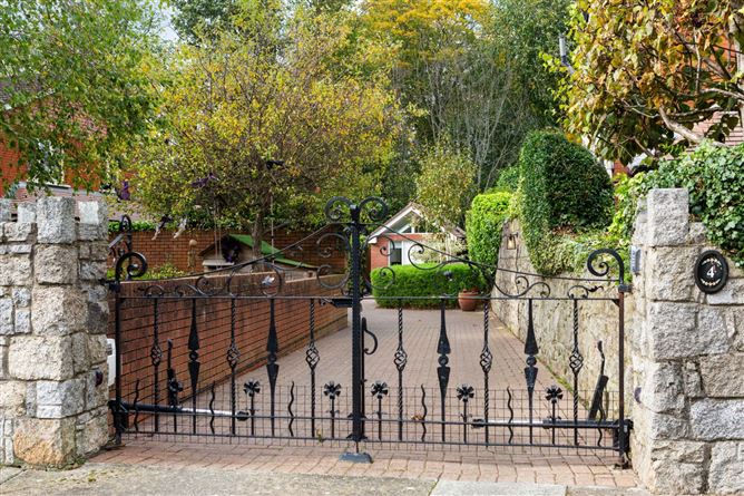 4 Foxrock Manor, Foxrock, Dublin 18