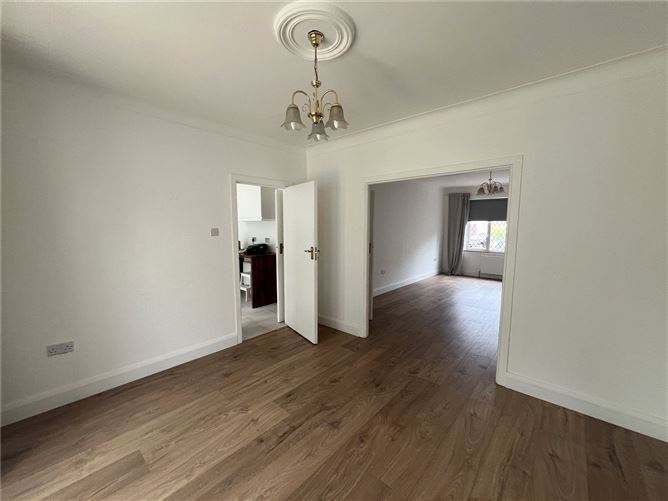 8 Marine Court, Glenageary, Co. Dublin