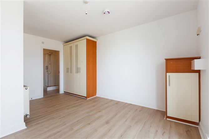 13 Bracken Hill, Blackglen Road, Dublin 18